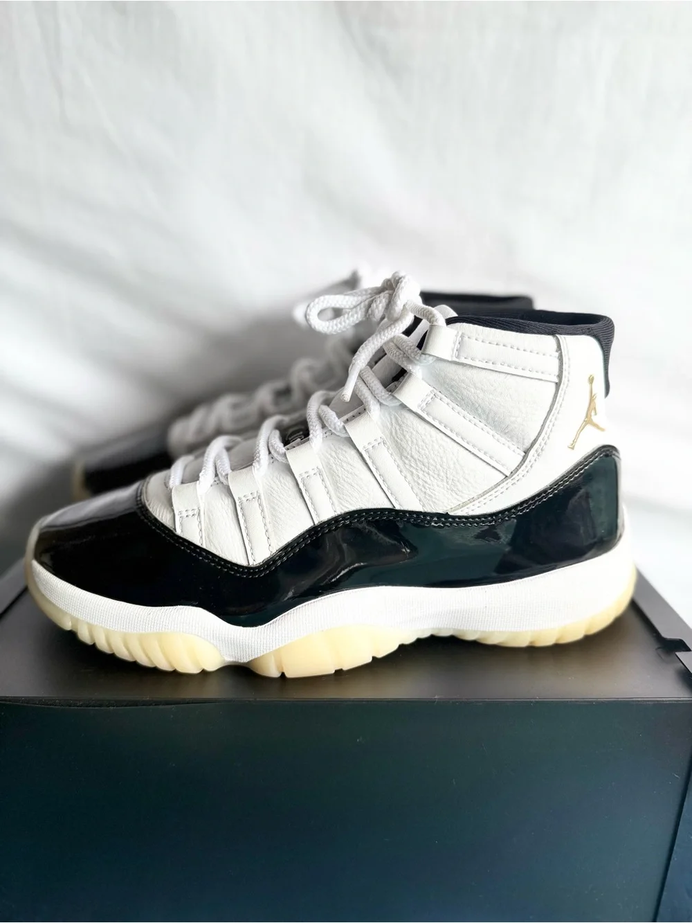 Jordan authentic 11